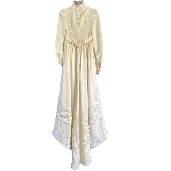 Vintage 1960s Ivory Satin Lace Wedding Dress Mock Neck Train Size Small - Picture 3 of 16